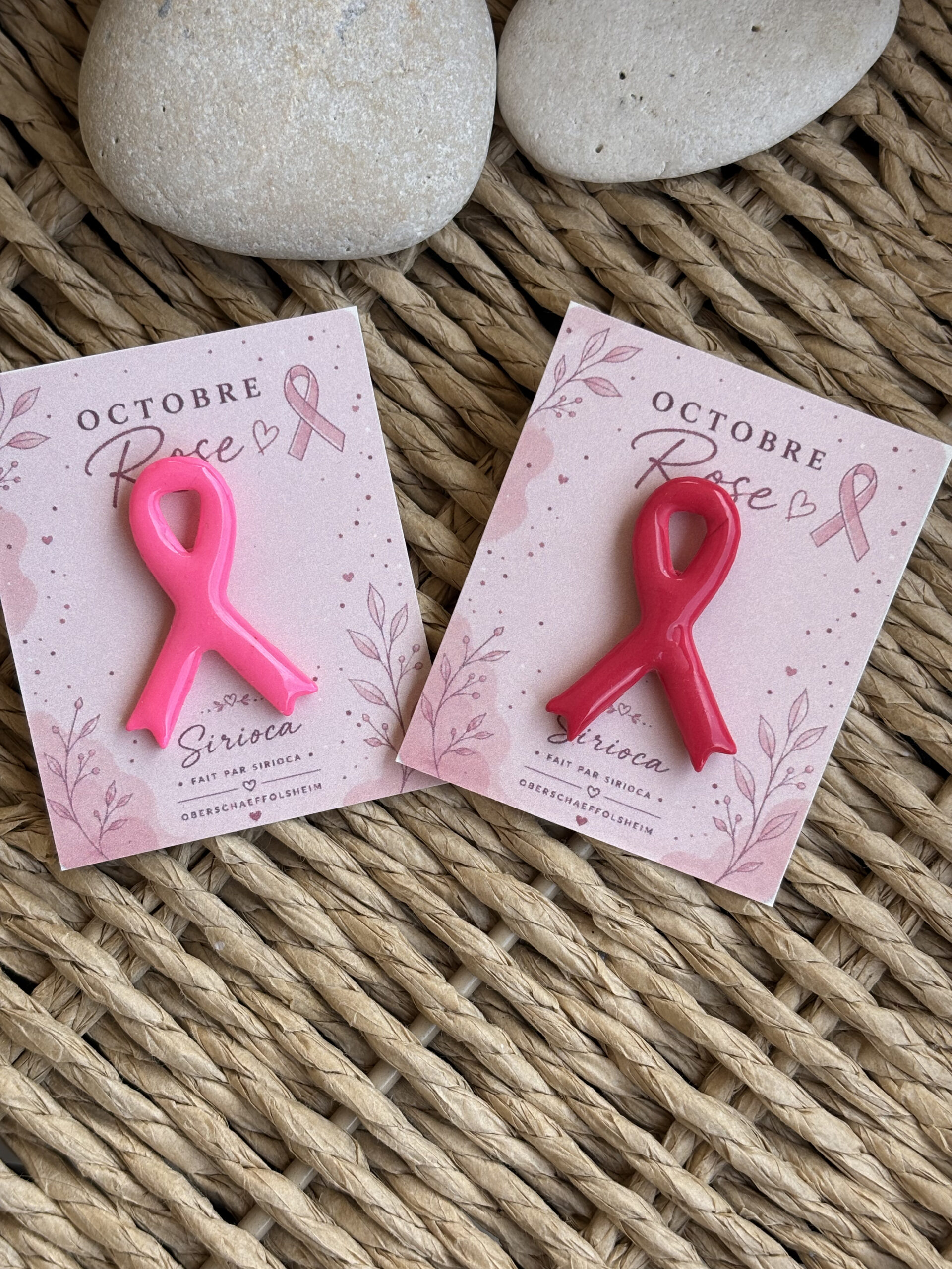 đź©·Pin's solidaire Octobre Rose đź©·